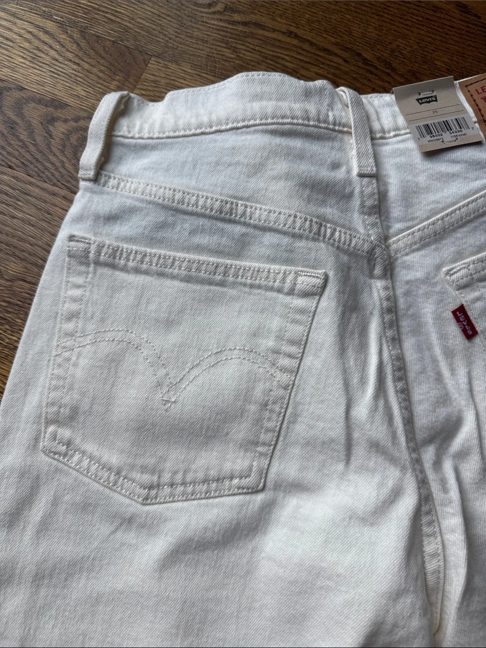 Levi's White 501 Mid-Rise Women's Jean Shorts